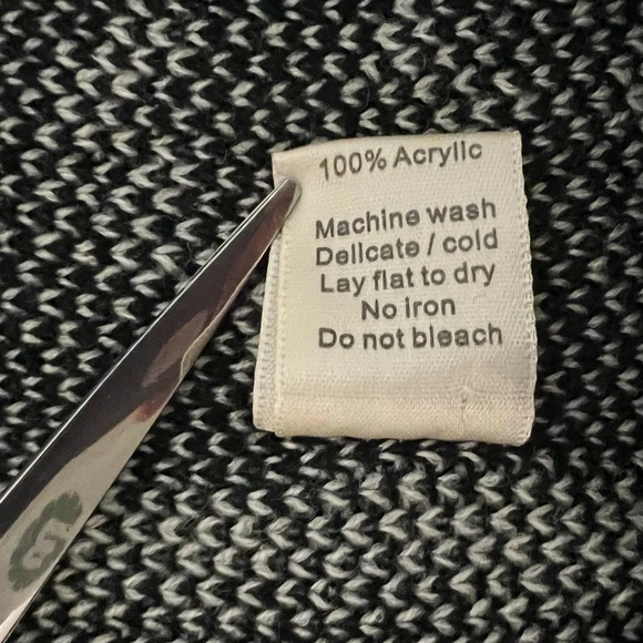 Lildy Aztec Printed Fringed Hem Sweater Vest Cardigan Black Beige L-XL - Picture 8 of 10